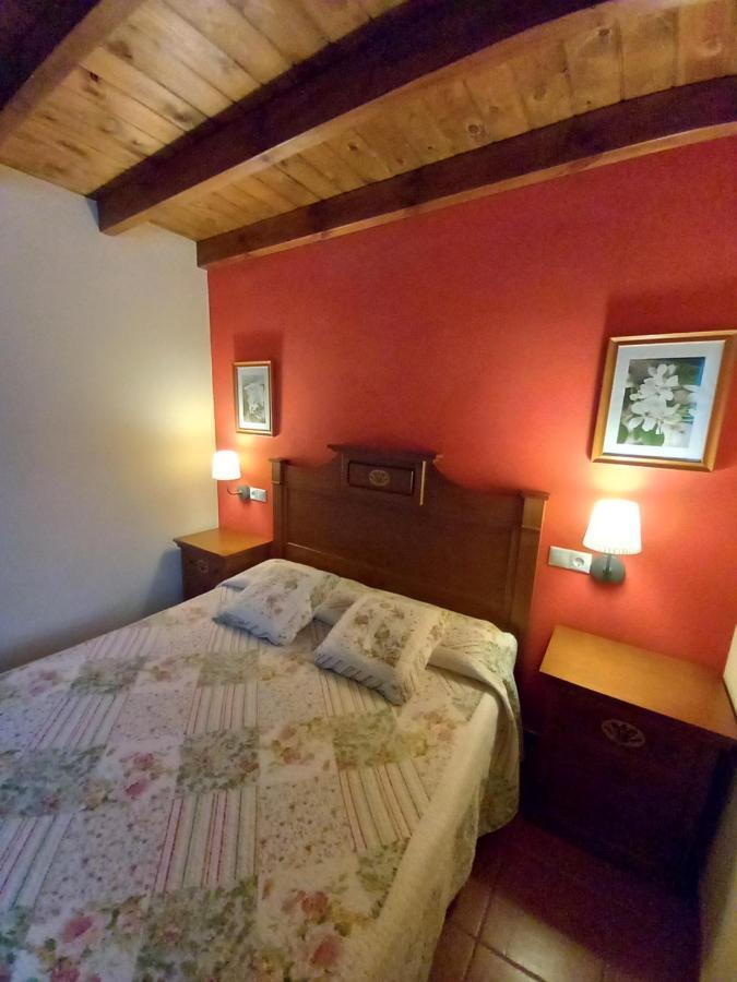 Coviellador Cangas De Onis Pensionat Eksteriør billede